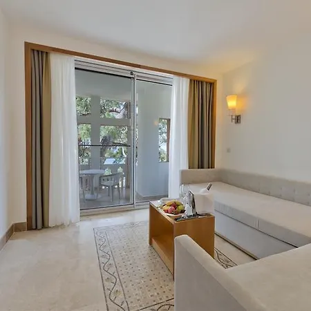 Hotel Liberty Lykia 5*